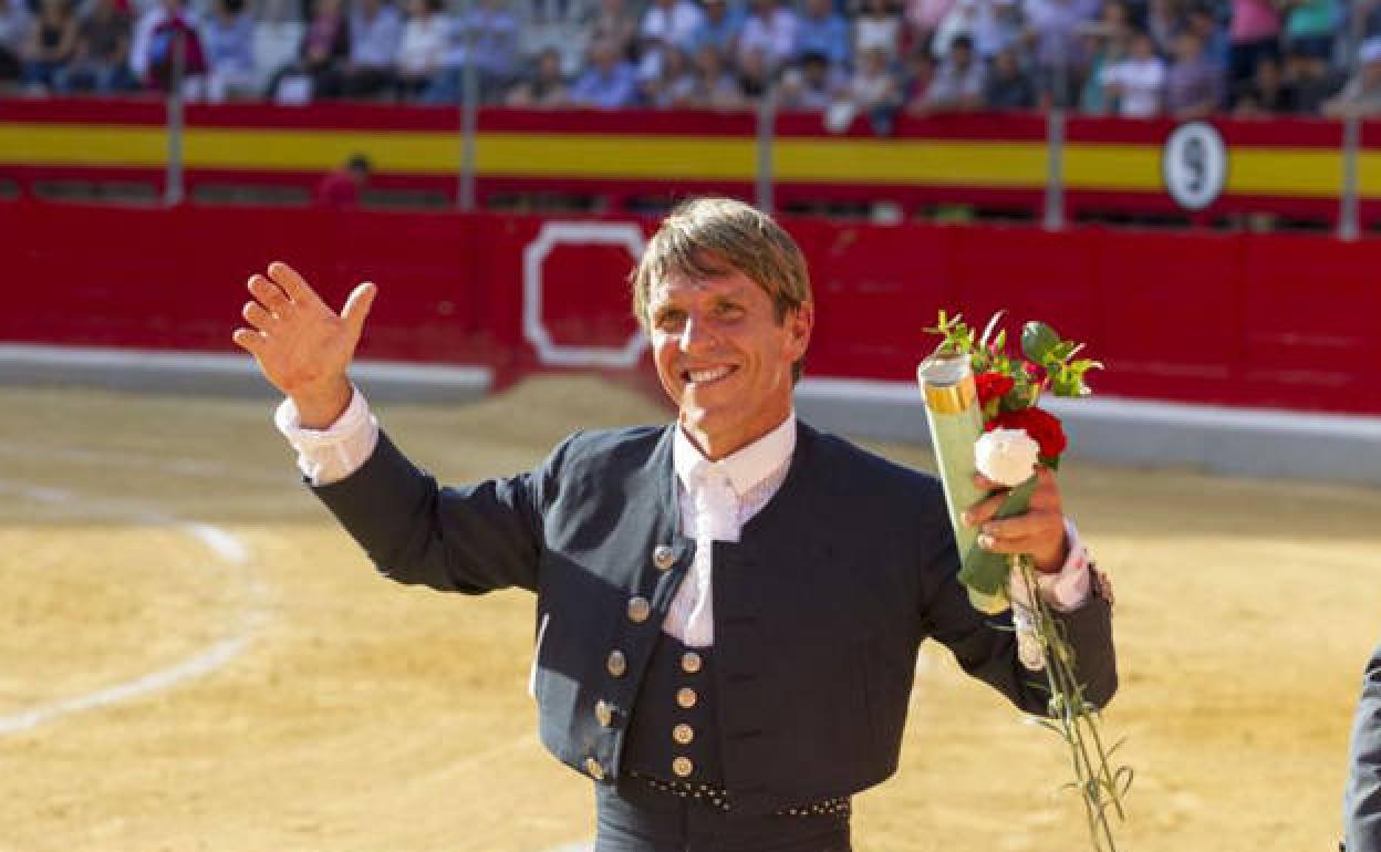 manuel-d-az-el-cordob-s-muestra-su-felicidad-ante-el-acercamiento